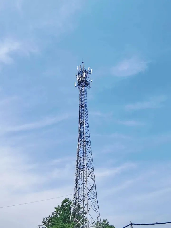 Dört Ayaklı Q345B Telekom Hücre Kuleleri Galvanizli Çelik Haberleşme Kulesi